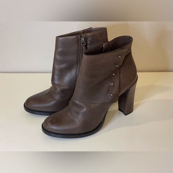 Roberto Del Carlo Taupe Brown High‎ Heel Ankle Leather Boots Size 8 - Picture 1 of 13